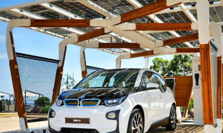 BMW reinventa los estacionamientos con paneles solares